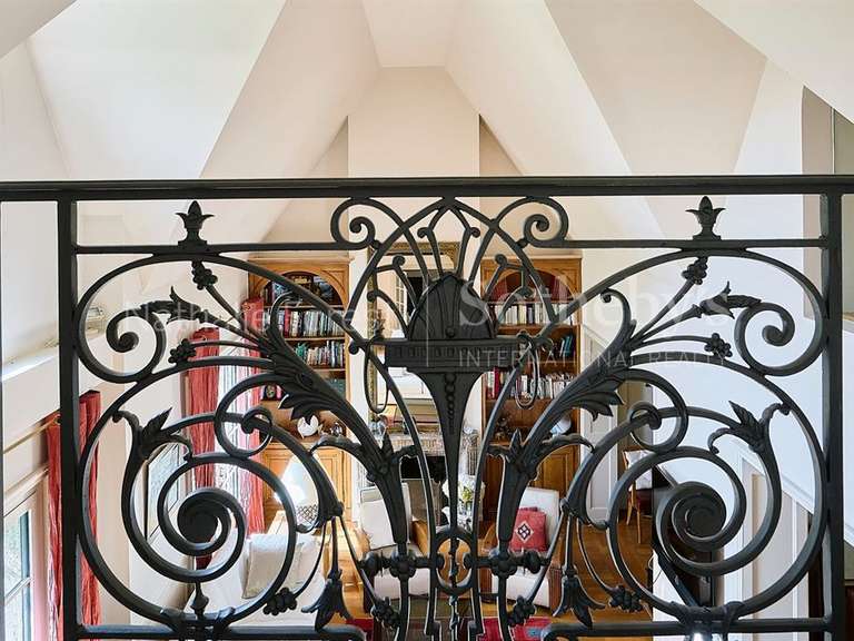 Maison Wasquehal - 4 chambres - 207m²