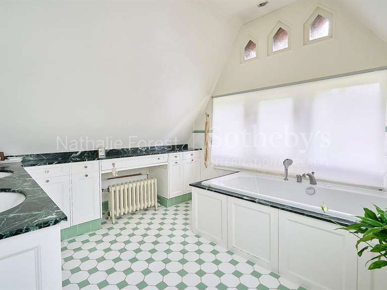 Maison Wasquehal - 4 chambres - 207m²