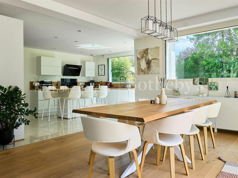 Maison Wattignies - 4 chambres - 255m²
