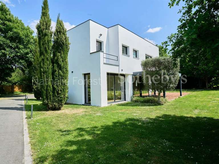 House Wattignies - 4 bedrooms - 255m²