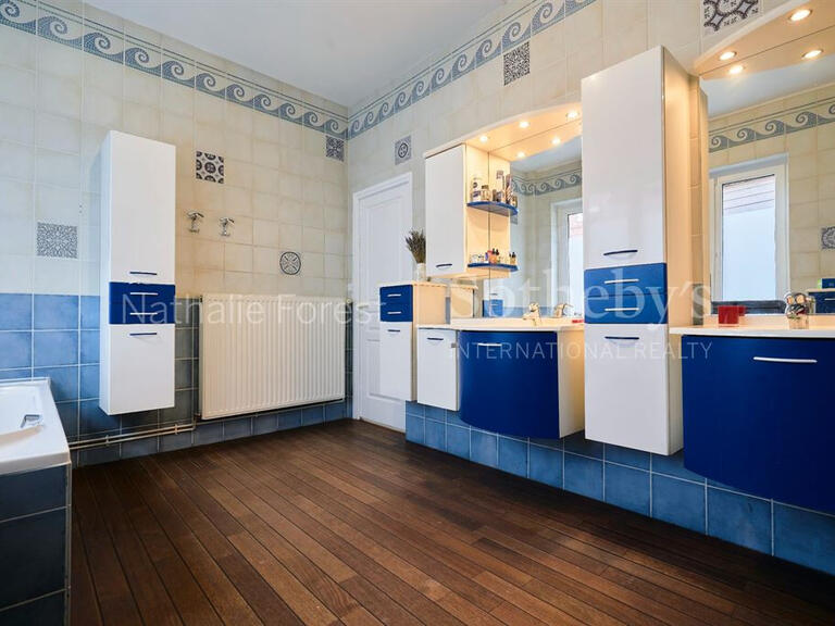 Maison Wattignies - 8 chambres - 448m²