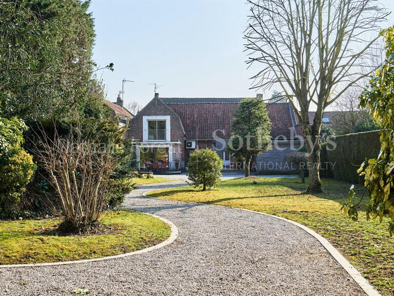 Maison Wattignies - 8 chambres - 448m²
