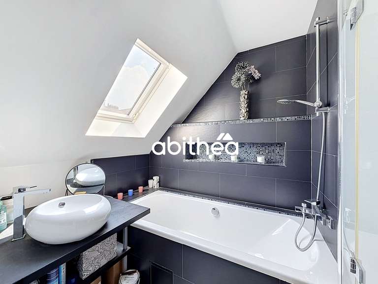 Maison Wattignies - 7 chambres - 195m²