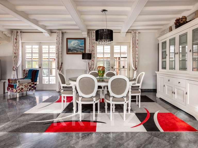 House Wervicq-Sud - 6 bedrooms - 330m²