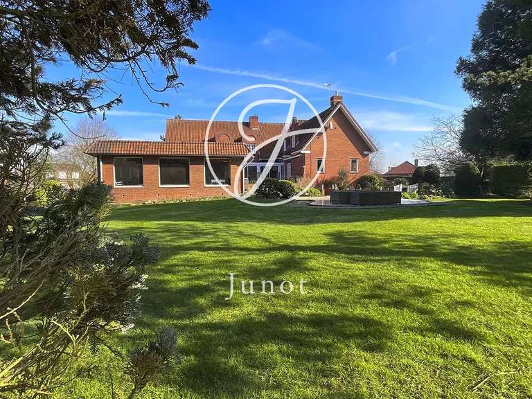 House Wervicq-Sud - 6 bedrooms - 654m²