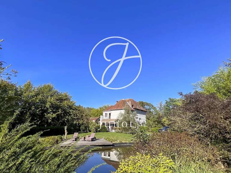 Maison Wervicq-Sud - 4 chambres - 264m²