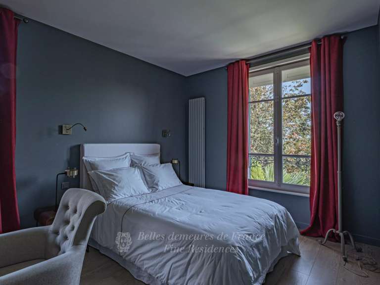 Maison Yerres - 4 chambres - 204m²