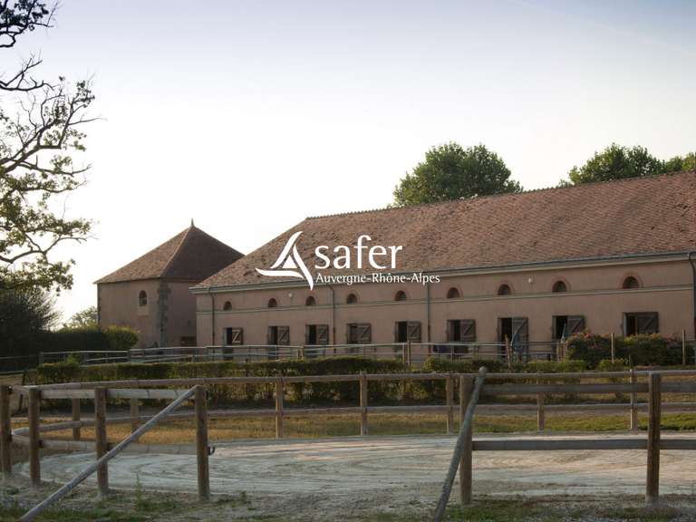 Château Ygrande - 1760m²