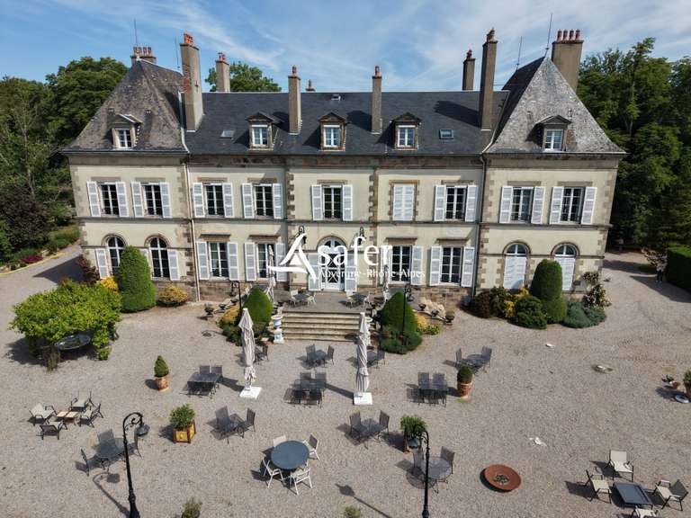Château Ygrande - 1760m²