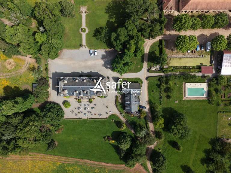 Château Ygrande - 1760m²