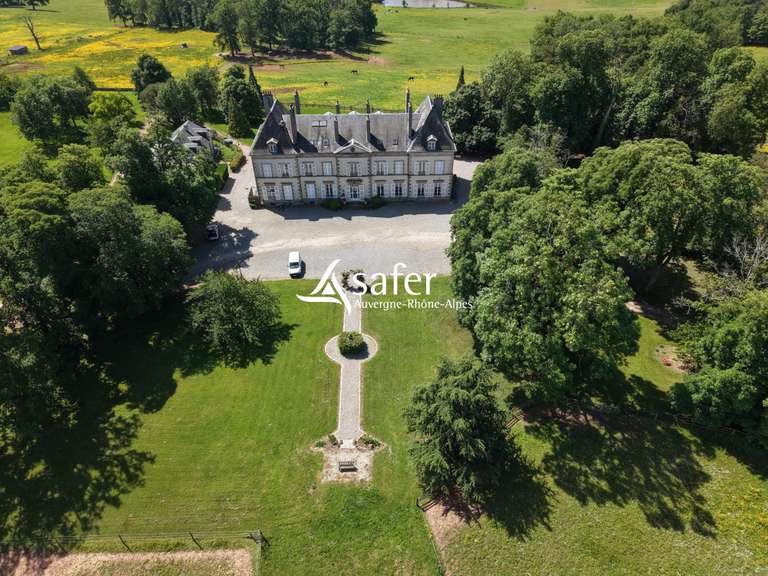 Château Ygrande - 1760m²