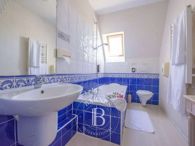 Propriété équestre Ygrande - 19 chambres - 1500m²