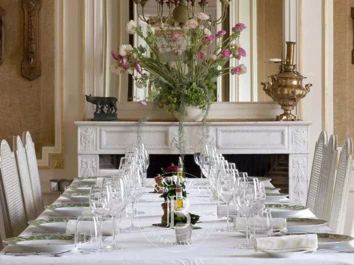 Propriété équestre Ygrande - 19 chambres - 1500m²