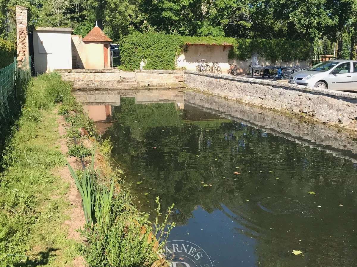 Equestrian property Ygrande