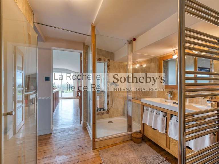 Propriété Yves - 4 chambres - 270m²