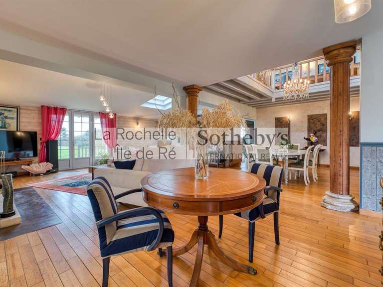 Propriété Yves - 4 chambres - 270m²