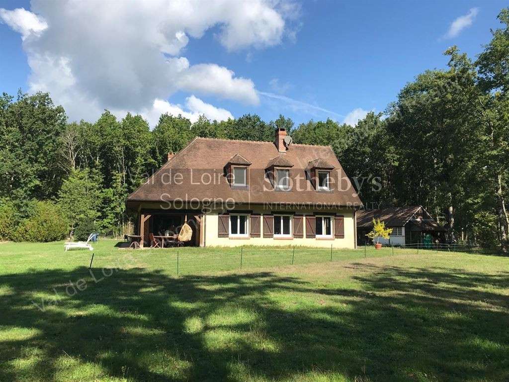 House Yvoy-le-Marron
