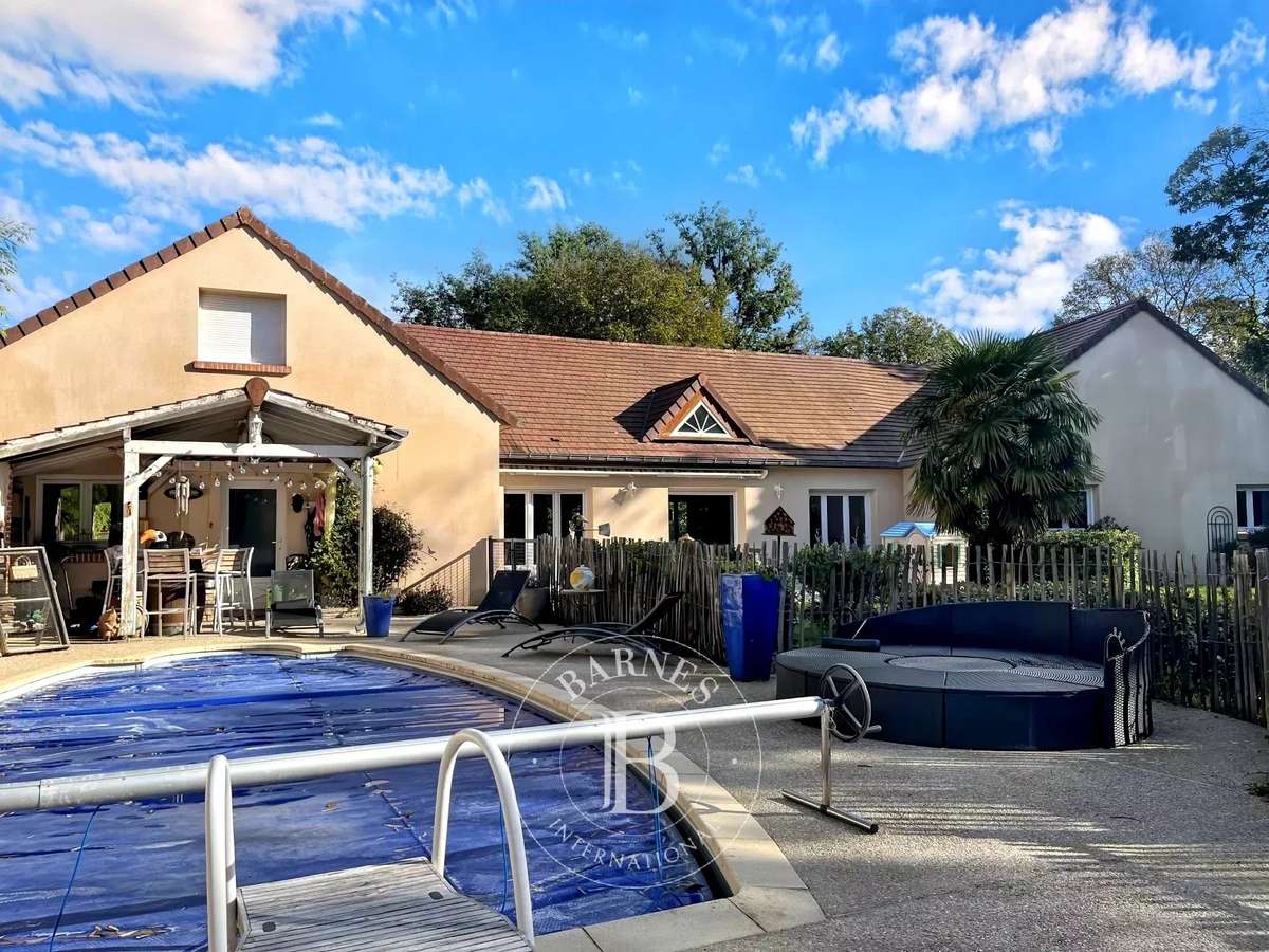 House Yvoy-le-Marron