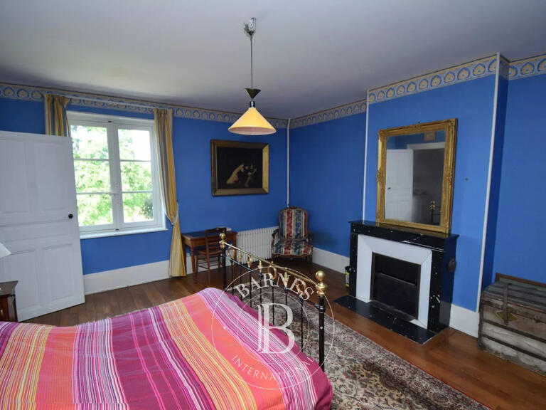 Propriété Yzeure - 11 chambres - 852m²