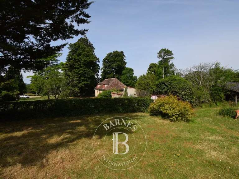 Propriété Yzeure - 11 chambres - 852m²