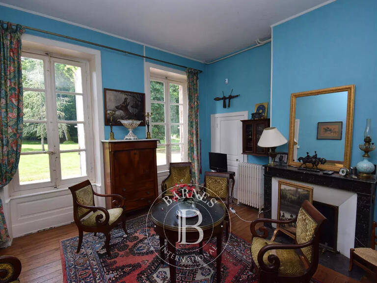 Propriété Yzeure - 11 chambres - 852m²