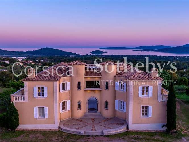 Château Zonza - 7 chambres - 550m²