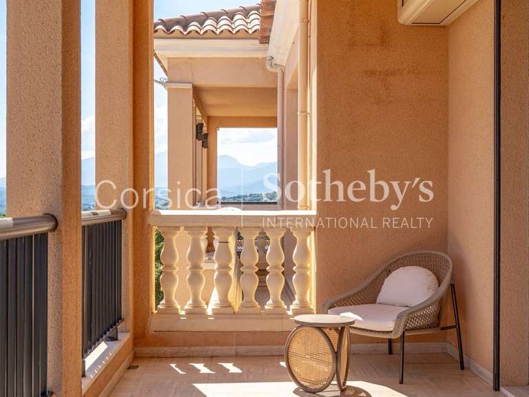 Château Zonza - 7 chambres - 550m²