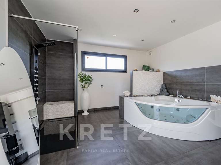 Maison Zonza - 6 chambres - 330m²