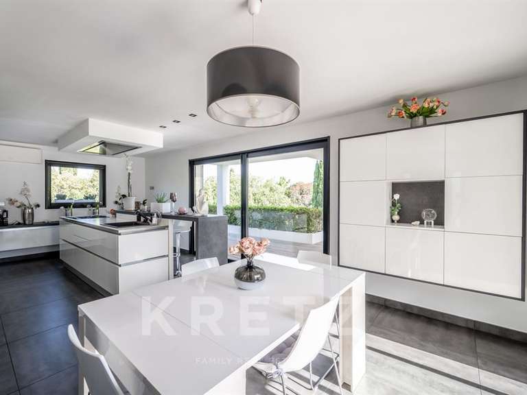 Maison Zonza - 6 chambres - 330m²