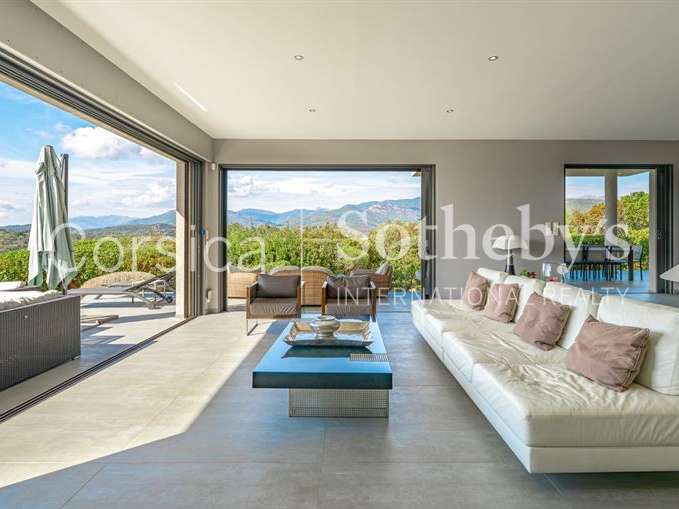 Maison Zonza - 5 chambres - 300m²