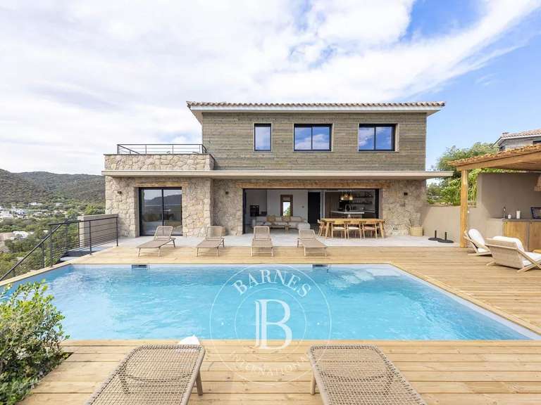 Villa Zonza - 4 bedrooms - 229m²